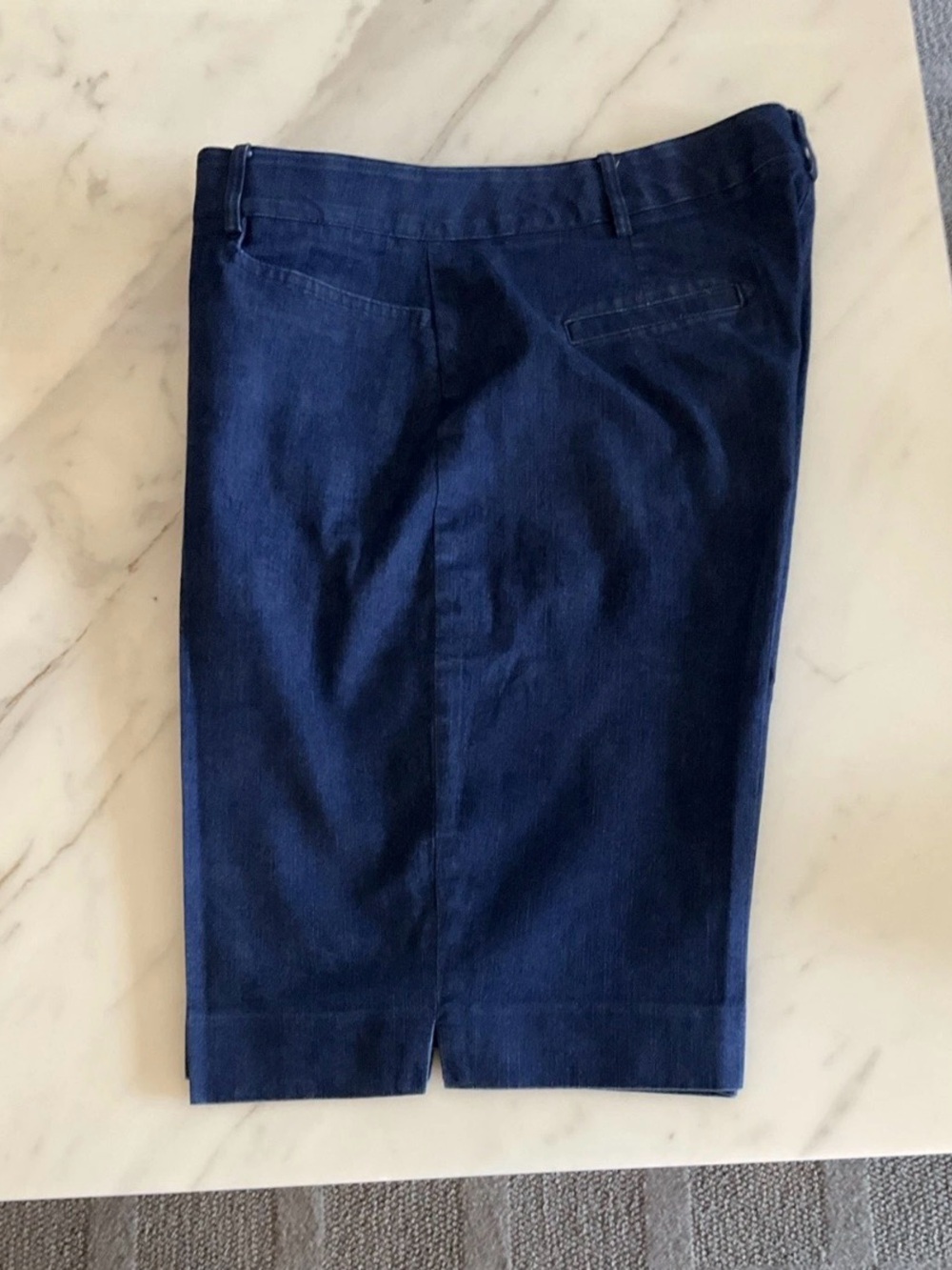 Kim Rogers size 16 Dark Blue denim 11.5" inseam 4 pockets with zipper